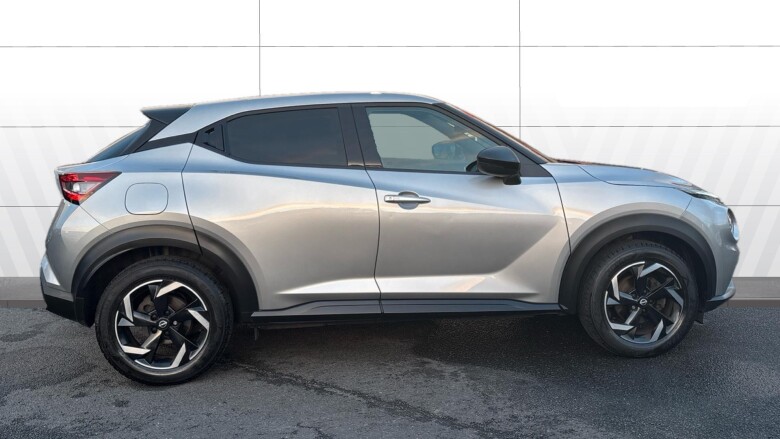 Nissan Juke 1.0 DiG-T 114 N-Connecta 5dr Petrol Hatchback